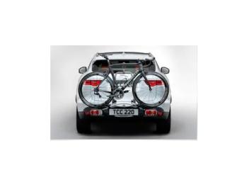 Soporte para bicicletas montado en el enganche de remolque