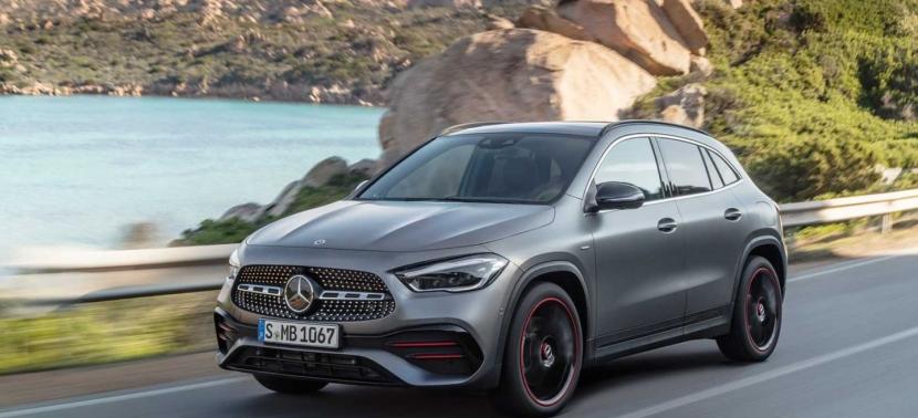 Mercedes-Benz Clase GLA Stern Motor