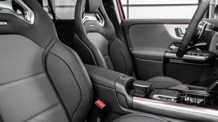 Mercedes-Benz Clase GLA Stern Motor