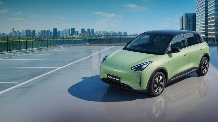 GEELY E2