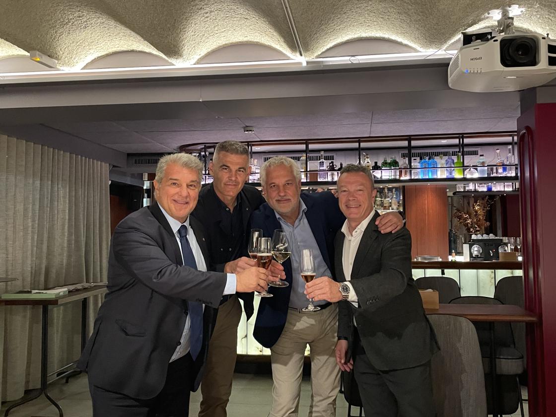 comida con embajadores