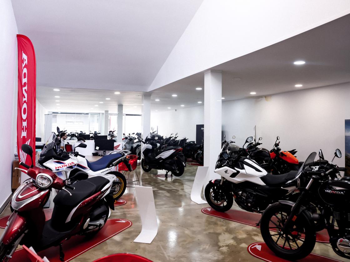 taller akaimoto sabadell