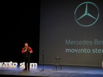 Movento Stern, monólogos solidarios