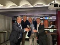 comida con embajadores